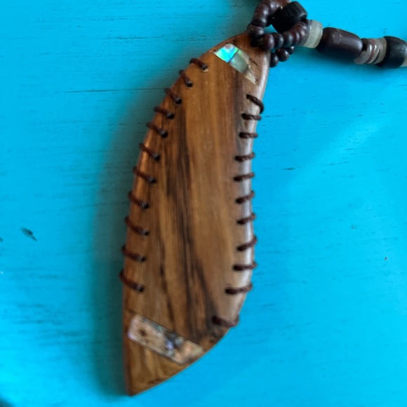 Beautiful handcrafted Necklace - Picture 4 of 5